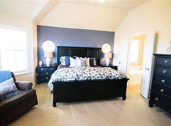 4th image of 721 Golden Nugget Dr
