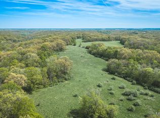 17816 Powerline Rd, Grafton, IL 62037