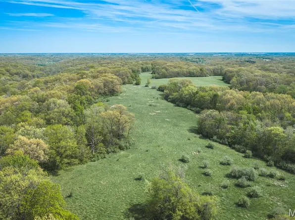 17816 Powerline Rd, Grafton, IL 62037