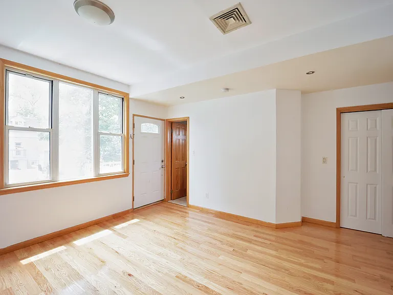 34 Fingerboard Rd #2 — Photo 21