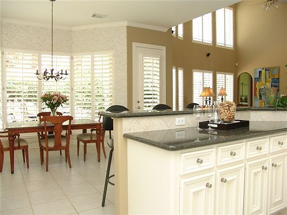 4th image of 39 Orchard Falls Dr