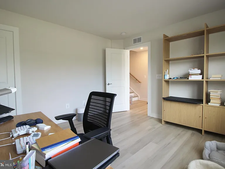 2107 Acadia Rd — Photo 15