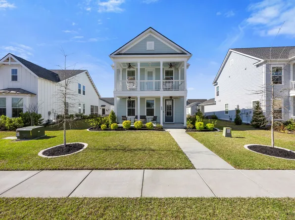 889 Carnes Xing, Summerville, SC 29486