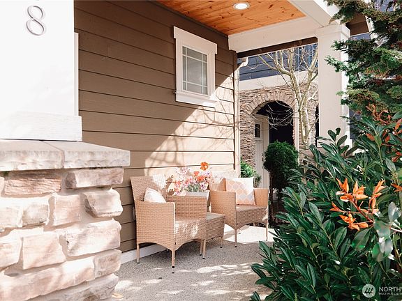 3rd image of 12008 NE 162nd Place