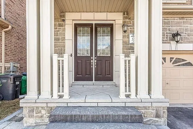 3 bed, $2,900 — Photo 2