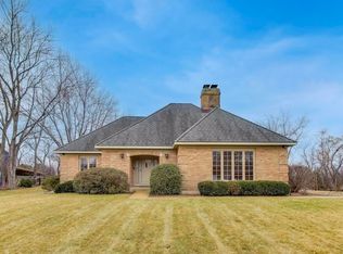 36W787 Red Haw Ln, Saint Charles, IL 60174