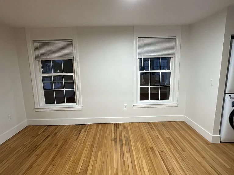 37 South St #6 — Photo 9