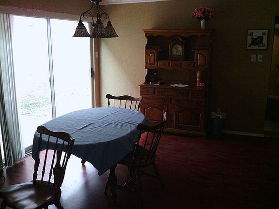 4th image of 2814 Southern Cross Dr
