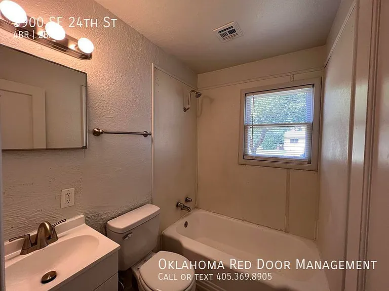 3900 SE 24th St — Photo 13