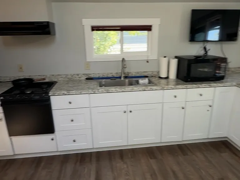871 E Oak St #A — Photo 5
