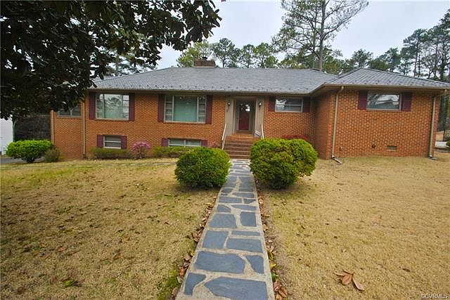 1st image of 1110 E Durwood Cres