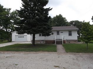 33470 Hazel St, Chenoa, IL 61726