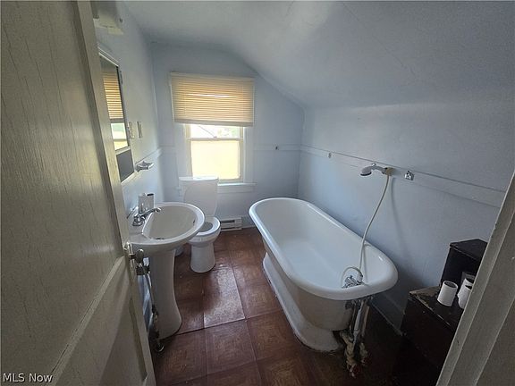 4th image of 531 Miller St