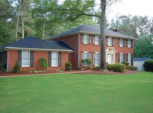 10290 Hutcheson Ferry Rd, Chatt Hills, GA 30268
