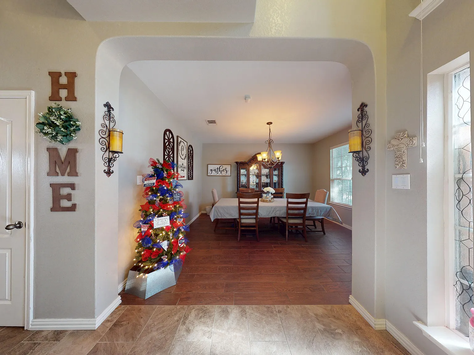 5 bed, 4.5 bath, 3025 sqft, $3,000 — Photo 4