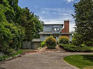 13 Whale Rock Rd, Jamestown, RI 02835