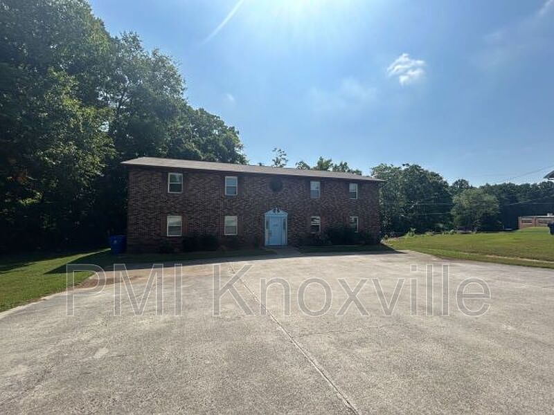 1st image of 4818 Cannon Ridge Dr Unit 3