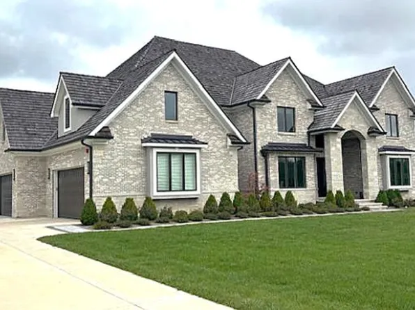 20110 W Old Meadow Trl, Lake Zurich, IL 60047