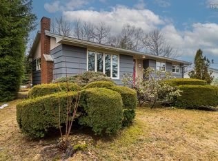 44 White Birch Dr, Halifax, NS B3T 1E2