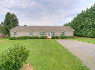 3875 Bainbridge Dr, Pulaski, VA 24301