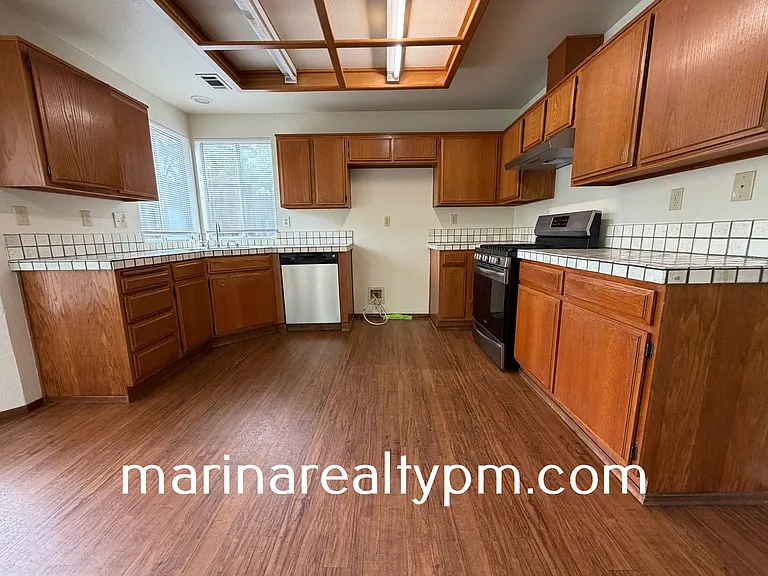 115 James River Rd — Photo 15