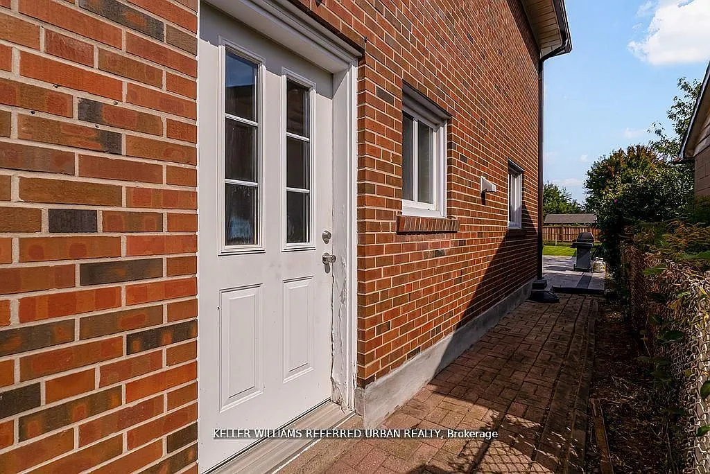 2 bed, $1,700 — Photo 2