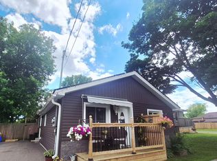 779 Chamberlain St, Peterborough, ON K9J 4M2