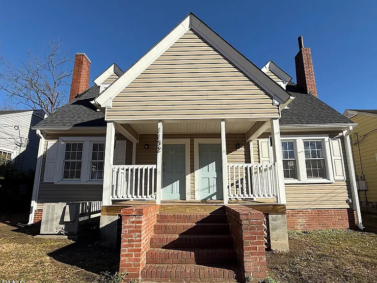 1102 N Buchanan Blvd #B — Photo 4
