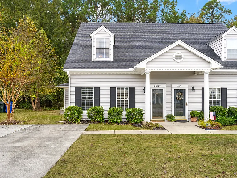 4887 Habersham Ln — Photo 1