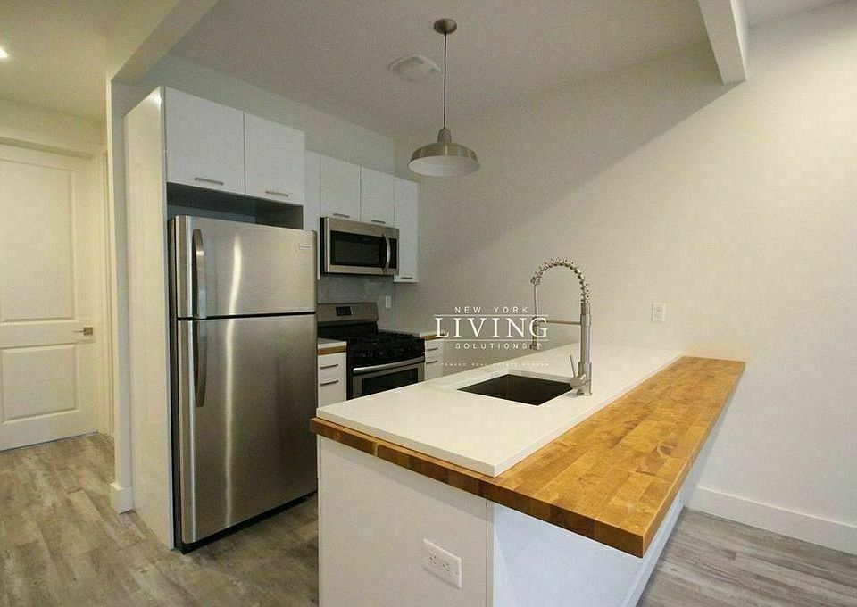 1st image of 2099 Pacific St #4