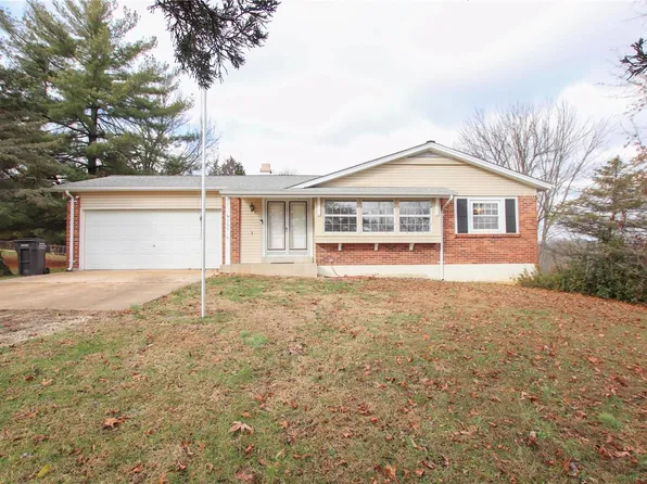 367 Cedar Terrace Dr, Union, MO 63084