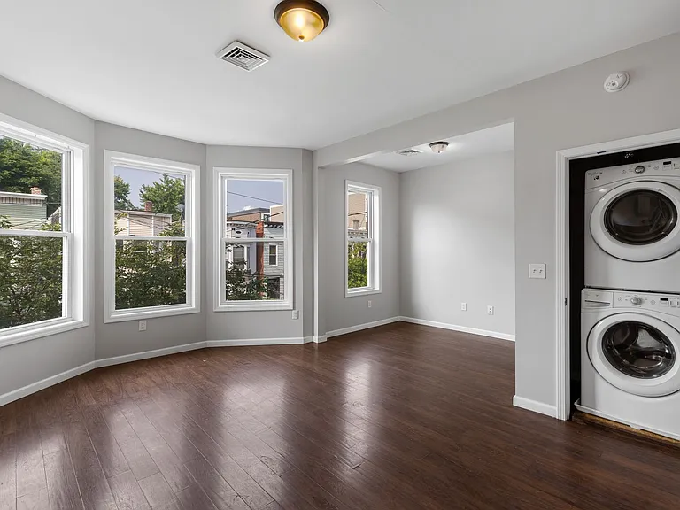 65 Dana Ave — Photo 9