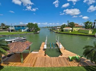 631 Copano Ridge Rd, Rockport, TX 78382