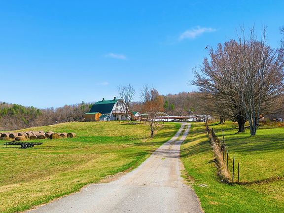 2nd image of 6458 Piney Woods Rd