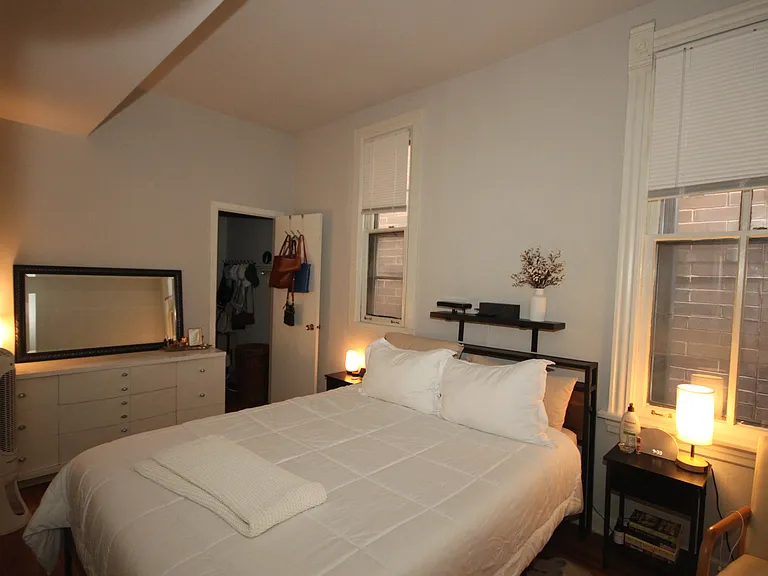 3338 N Kenmore Ave #3 — Photo 11