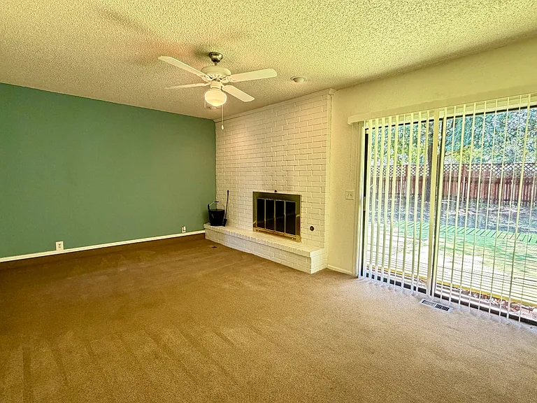 6612 Crow Cir — Photo 3