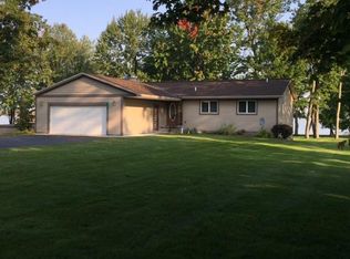 11224 Kings Point Rd, Alanson, MI 49706