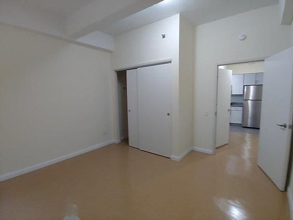5th image of 31-35 Crescent St #1P