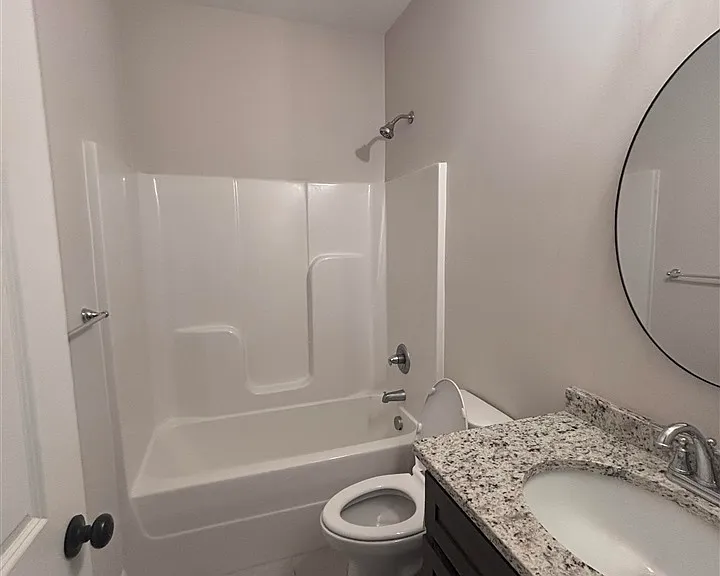 935 County House Ln — Photo 10