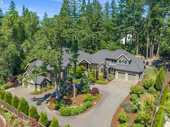 14056 Goodall Rd, Lake Oswego, OR 97034