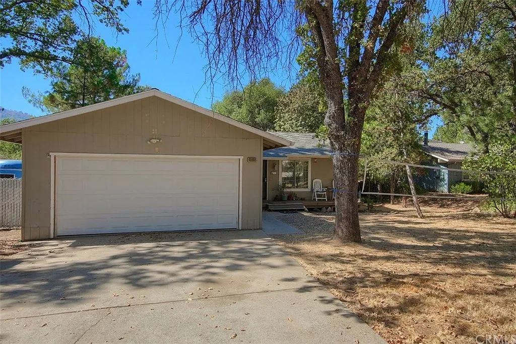 40866 Griffin Dr photo 1