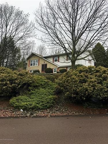 1st image of 403 Dogwood Dr