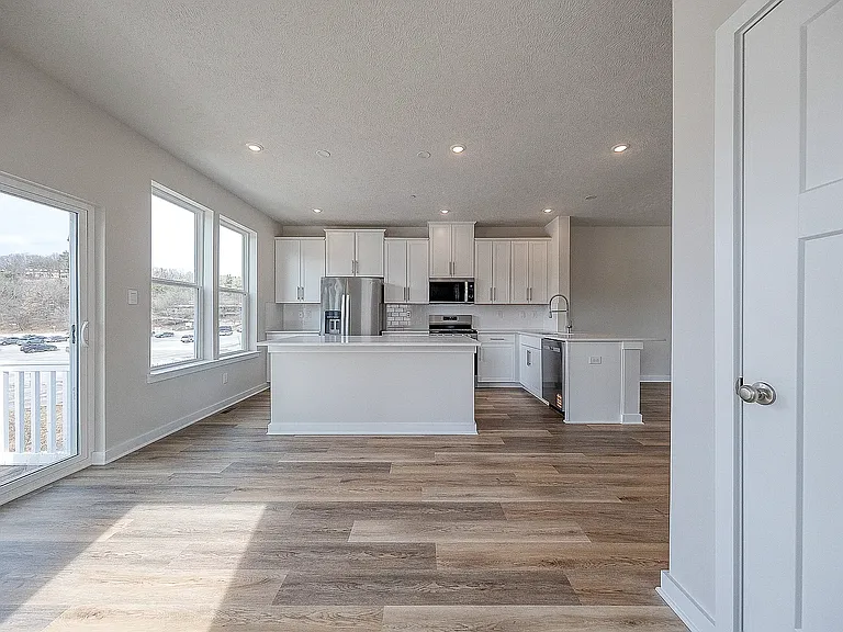 527 Cooper St — Photo 15