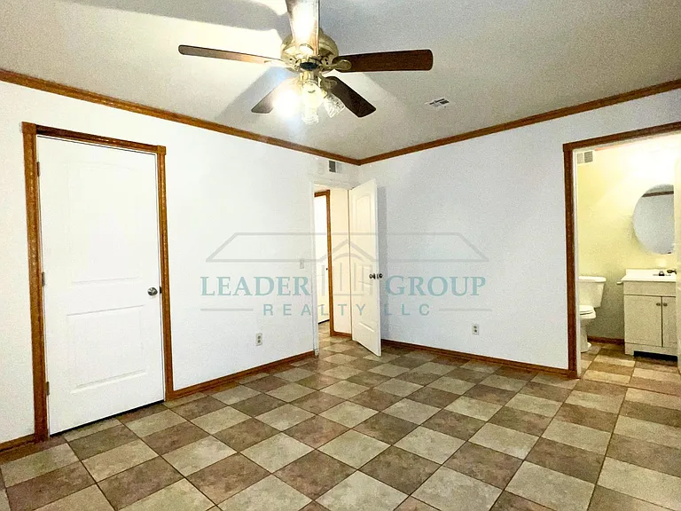 740 NW Bocci Dr — Photo 8