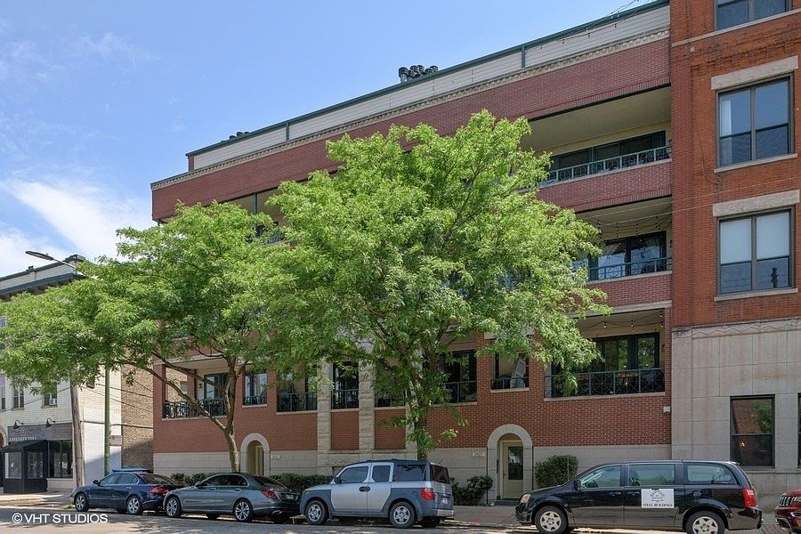 1st image of 2527 N Sheffield Ave APT 1C