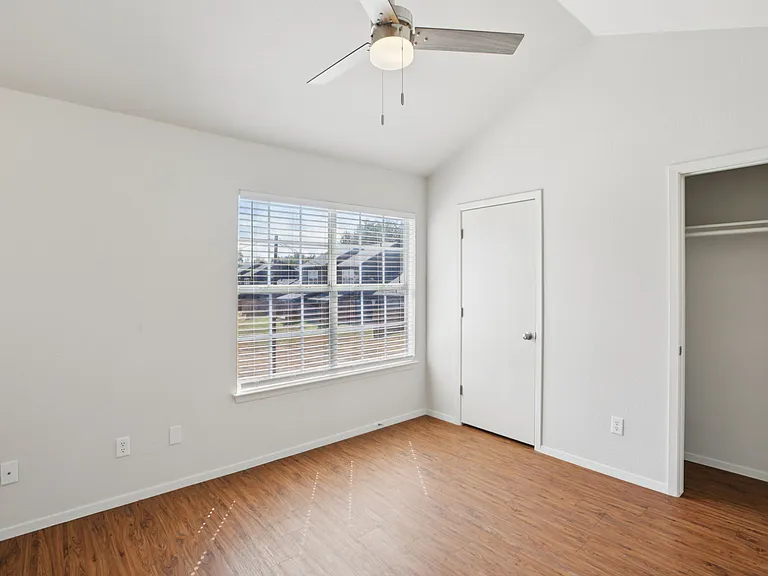2 and 3 Bedroom Upstairs Bedroom #1