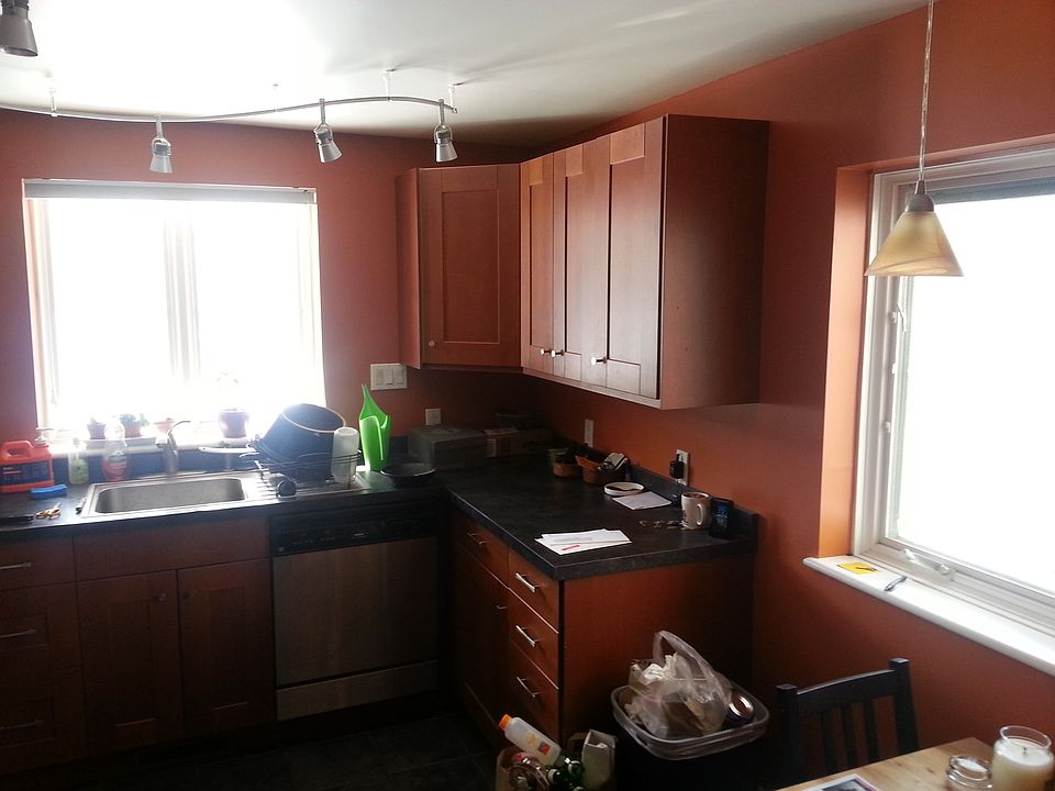 2 floor Living Room into kitchen