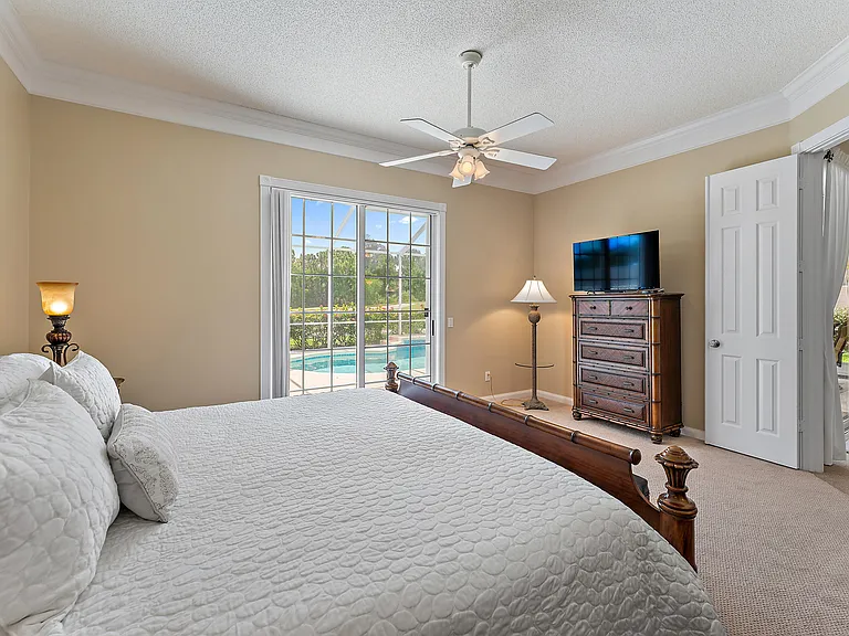 8485 SE Palm Hammock Ln — Photo 24