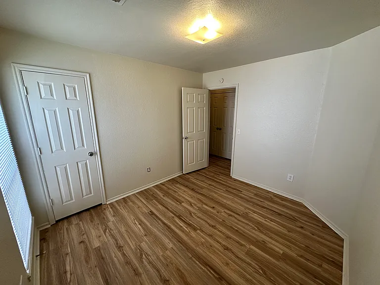 3201 Conestoga Dr #B — Photo 11