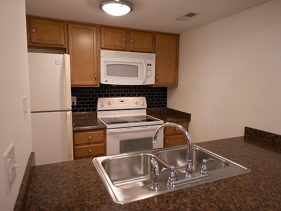 2nd image of 1080 Merrimar Cir S APT B